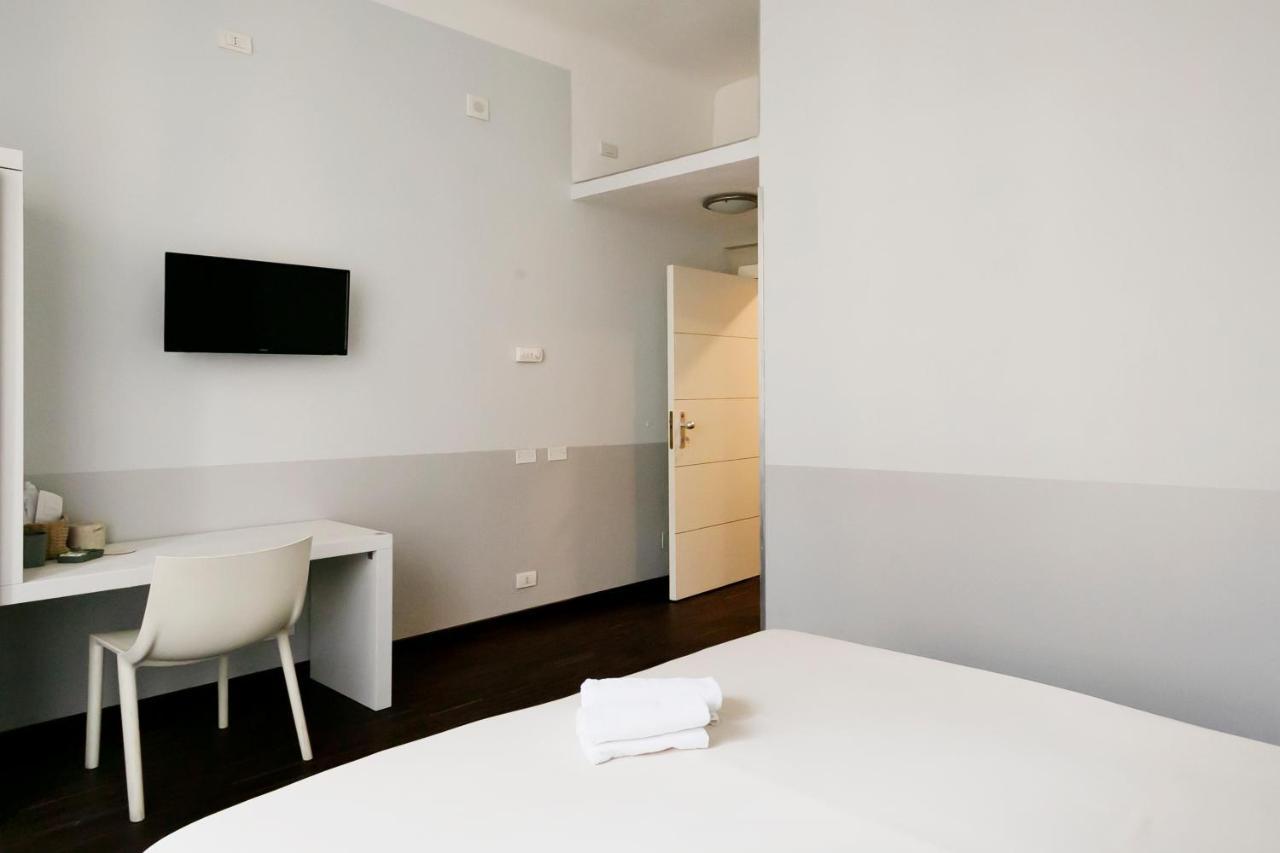 Dm69 - Termini Monti Crossroads Otel Roma Dış mekan fotoğraf