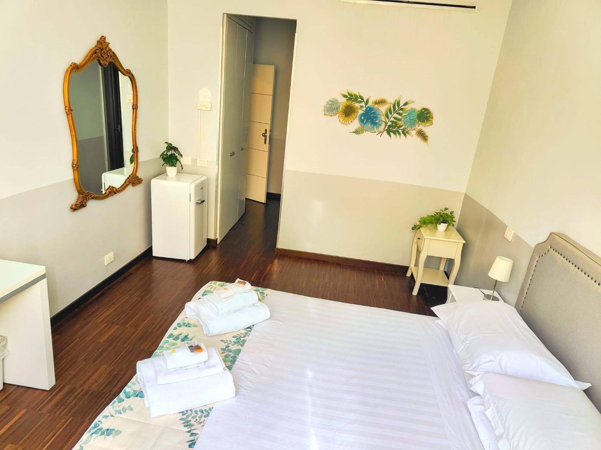 Dm69 - Termini Monti Crossroads Otel Roma Dış mekan fotoğraf