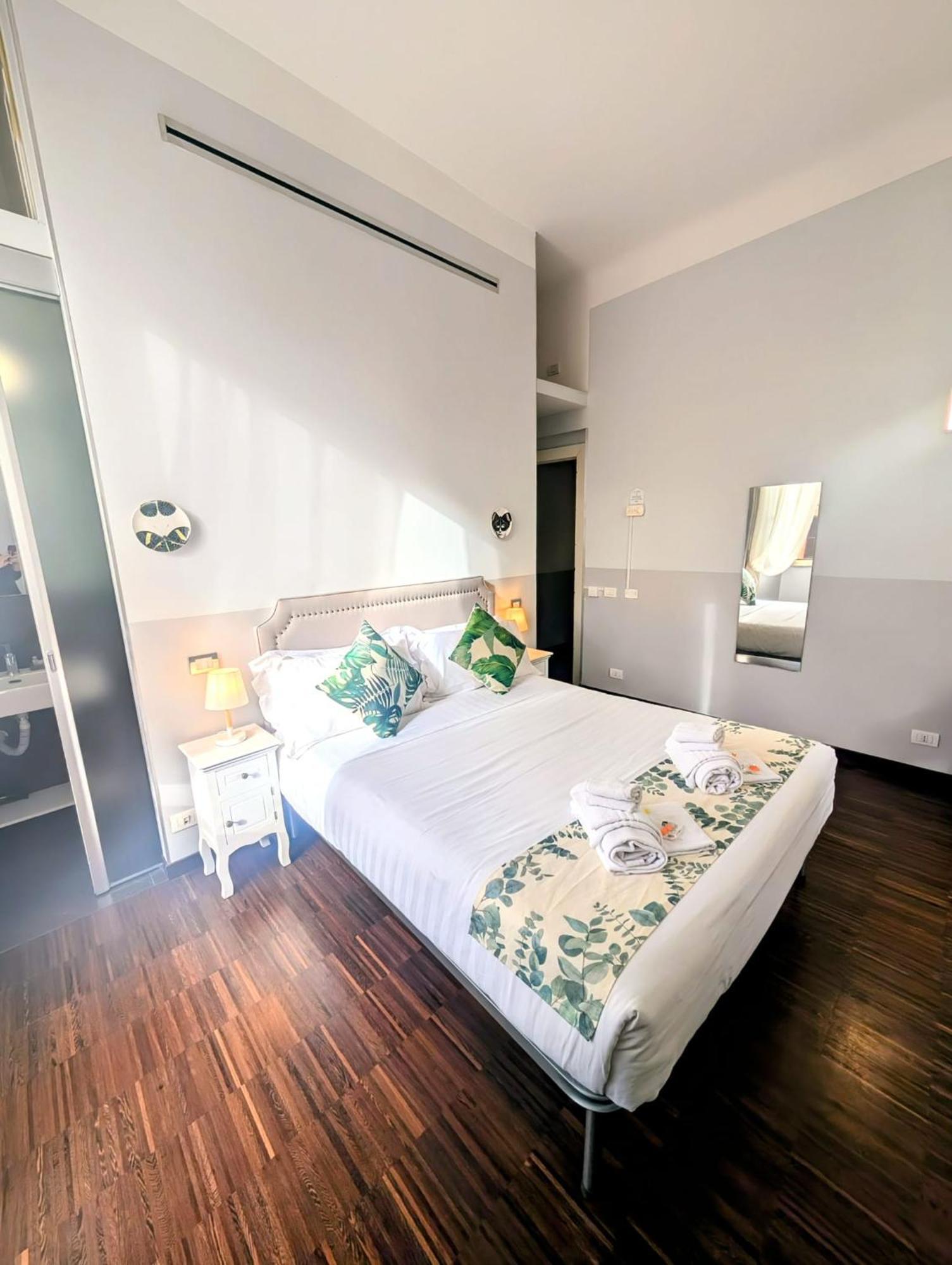 Dm69 - Termini Monti Crossroads Otel Roma Dış mekan fotoğraf