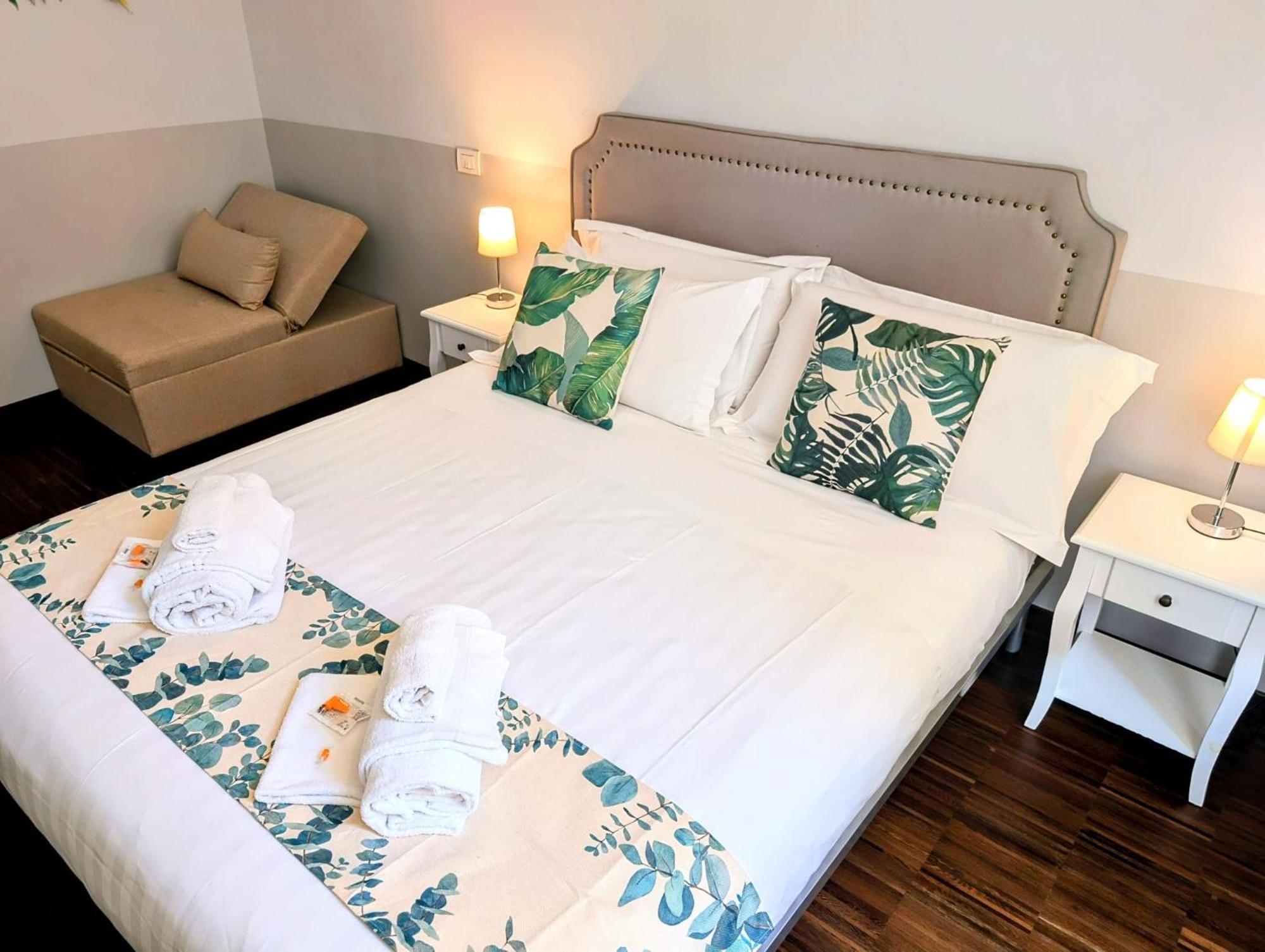 Dm69 - Termini Monti Crossroads Otel Roma Dış mekan fotoğraf